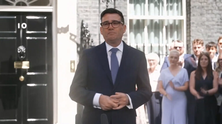 【日英字幕】アンディ・バーナム英首相の就任演説「希望を取り戻す」イギリス英語 時事英語